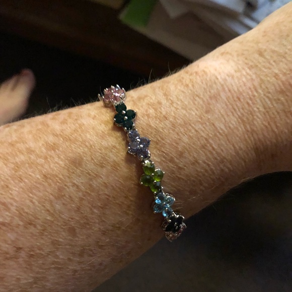 NWT Multicolored Floral Bracelet & Earrings NEW - Picture 8 of 8